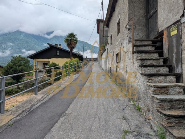 casale in vendita a Premosello-Chiovenda in zona Cuzzago