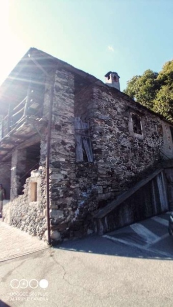casa indipendente in vendita a Premosello-Chiovenda in zona Colloro