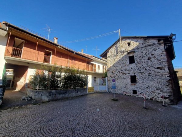 casa indipendente in vendita a Quarna Sopra