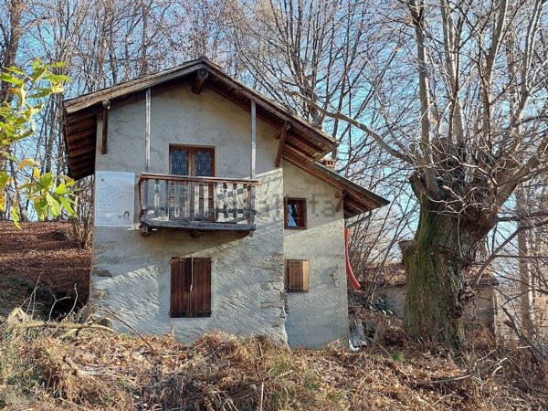 quadrivano in vendita a Quarna Sopra