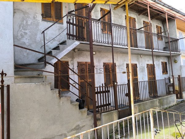 casa indipendente in vendita a Quarna Sopra