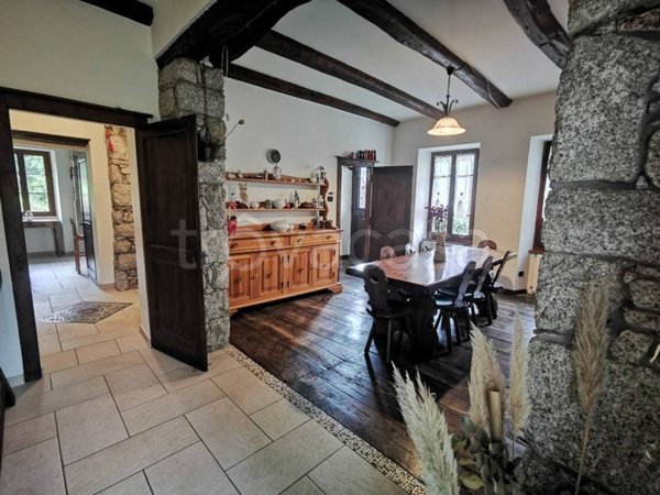 casa indipendente in vendita a Quarna Sotto