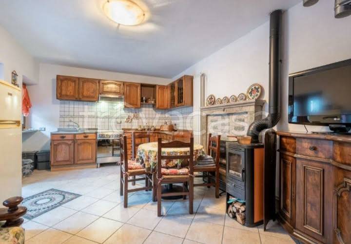 casa indipendente in vendita a Quarna Sotto
