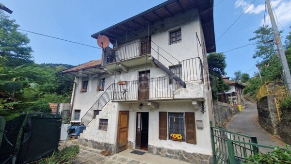 casa indipendente in vendita a Quarna Sotto