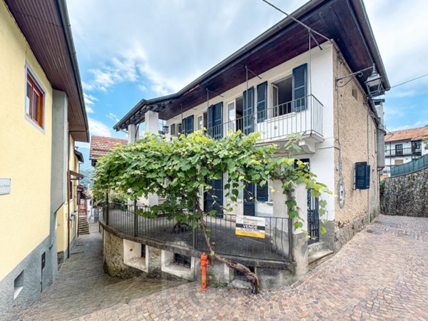 casa indipendente in vendita a Quarna Sotto