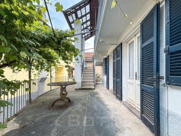 casa indipendente in vendita a Quarna Sotto