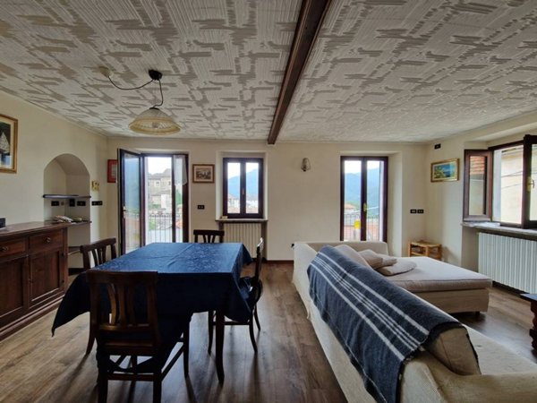 casa indipendente in vendita a Quarna Sotto
