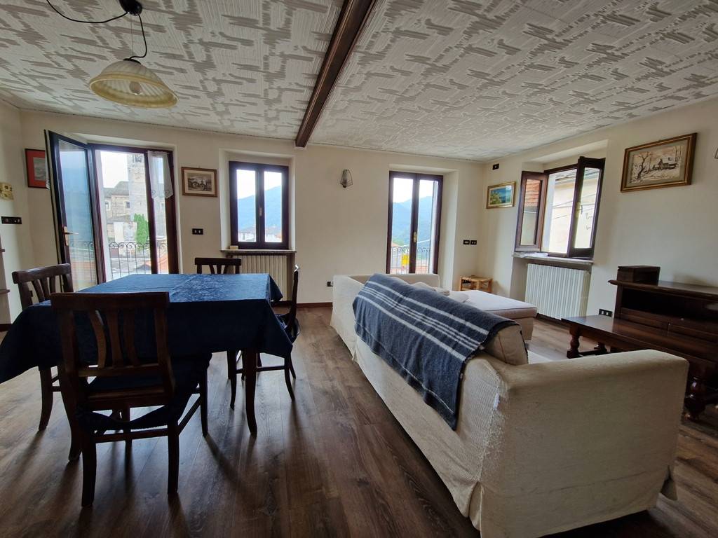 casa indipendente in vendita a Quarna Sotto