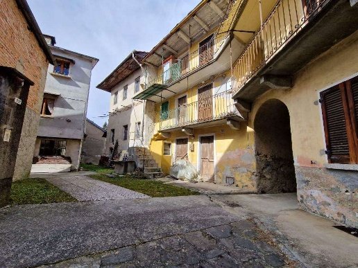 appartamento in vendita a Quarna Sotto