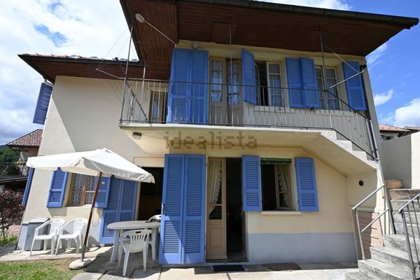 casa indipendente in vendita a Quarna Sotto