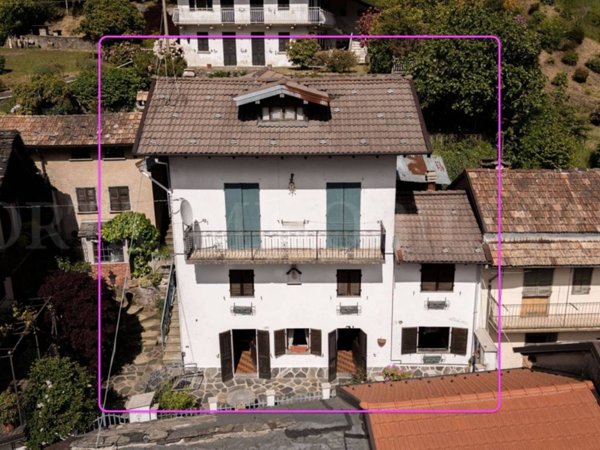 casa indipendente in vendita a Quarna Sotto