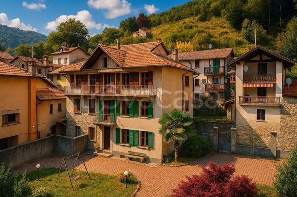 casa indipendente in vendita a Quarna Sotto