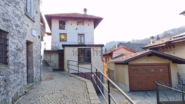 casa indipendente in vendita a Quarna Sotto