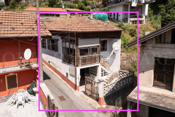 casa indipendente in vendita a Quarna Sotto