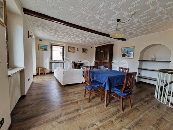 casa indipendente in vendita a Quarna Sotto