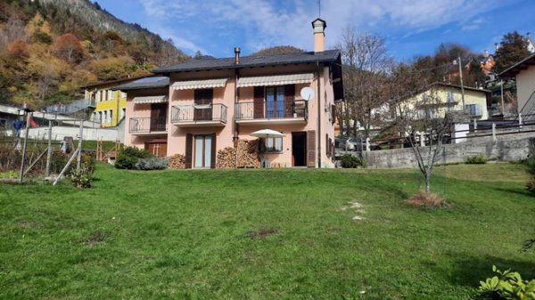 casa indipendente in vendita a Re