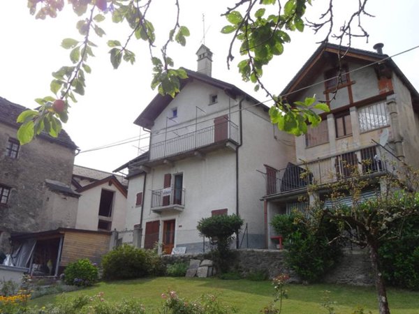 casa indipendente in vendita a Re