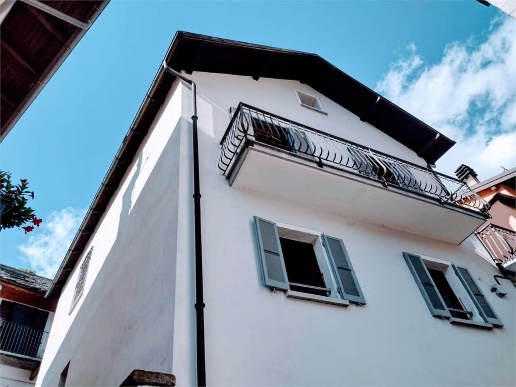 casa indipendente in vendita a Re