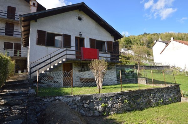 quadrivano in vendita a Re