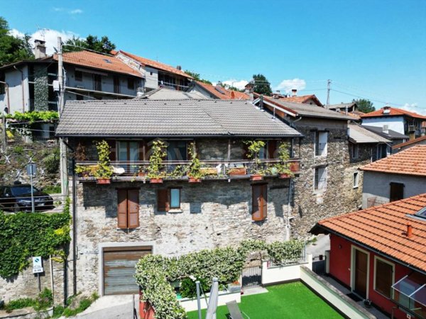 casa indipendente in vendita a San Bernardino Verbano in zona Bieno