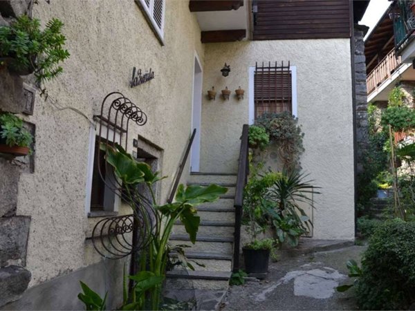 appartamento in vendita a San Bernardino Verbano in zona Bieno