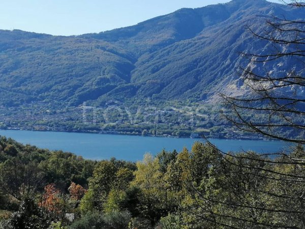 casa indipendente in vendita a San Bernardino Verbano in zona Bieno