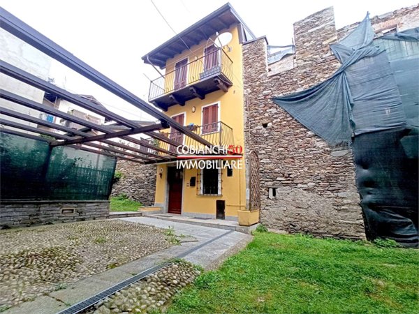 casa indipendente in vendita a San Bernardino Verbano in zona Santino