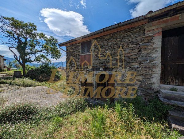 appartamento in vendita a San Bernardino Verbano in zona Bieno