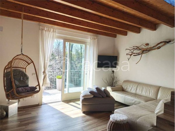 casa indipendente in vendita a San Bernardino Verbano in zona Bieno