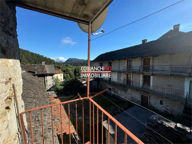 intera palazzina in vendita a San Bernardino Verbano in zona Rovegro