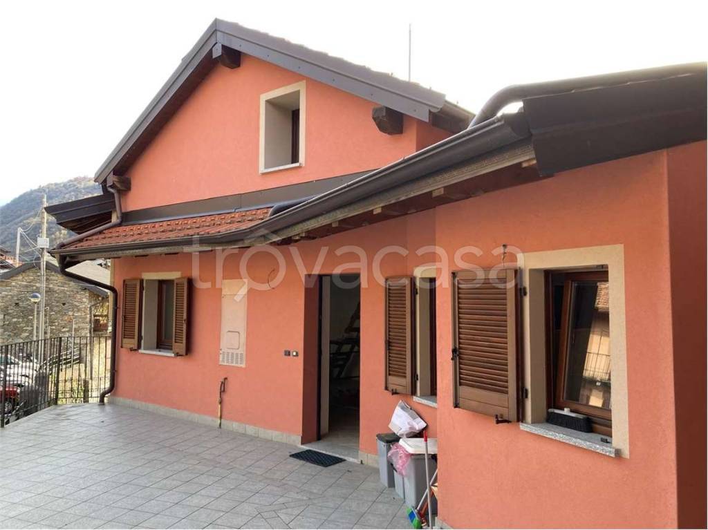 appartamento in vendita a San Bernardino Verbano in zona Bieno