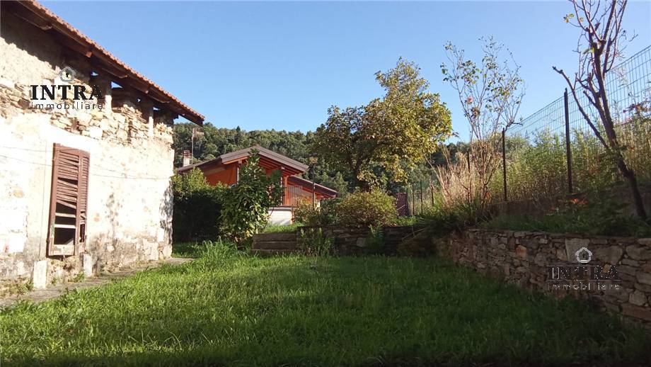 casa indipendente in vendita a San Bernardino Verbano in zona Bieno