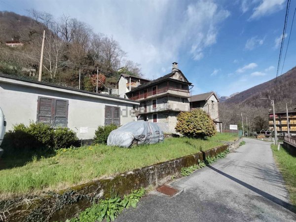 appartamento in vendita a San Bernardino Verbano in zona Rovegro