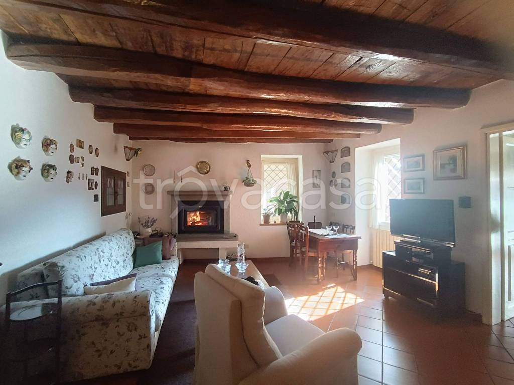 casa indipendente in vendita a San Bernardino Verbano