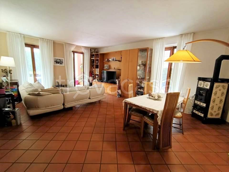 casa indipendente in vendita a San Bernardino Verbano in zona Bieno