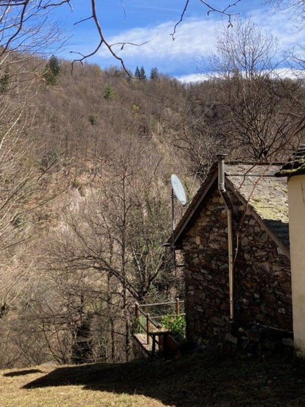 appartamento in vendita a San Bernardino Verbano in zona Rovegro