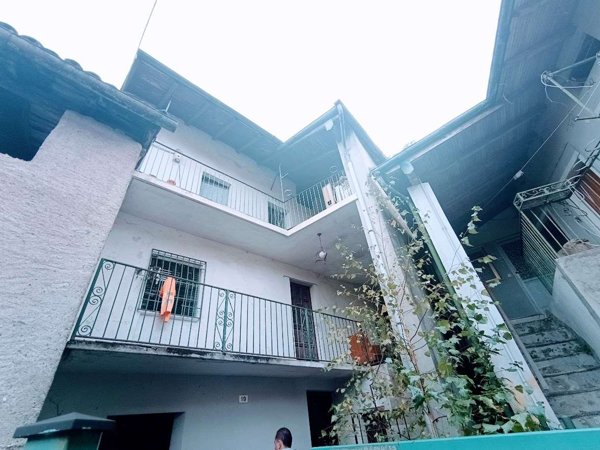 casa semindipendente in vendita a San Bernardino Verbano