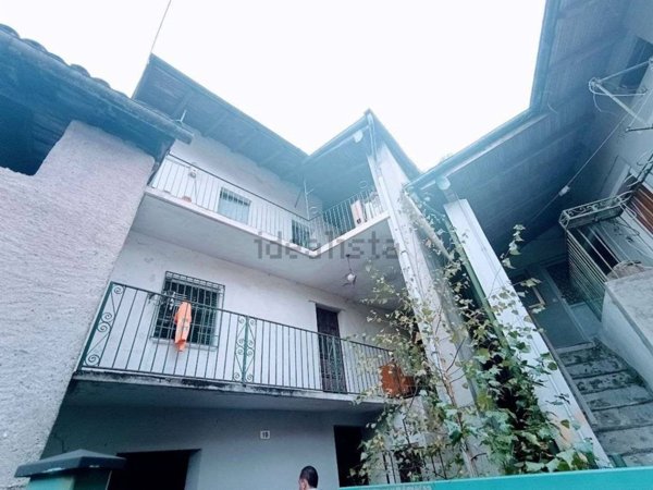 casa indipendente in vendita a San Bernardino Verbano