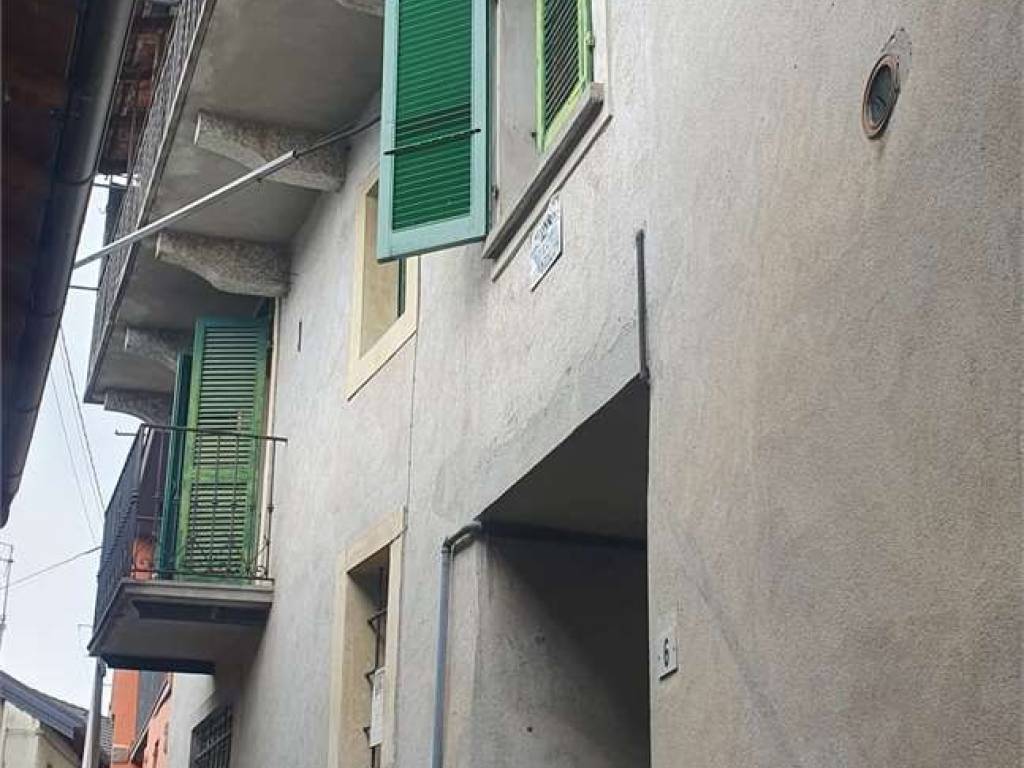 casa indipendente in vendita a San Bernardino Verbano in zona Bieno