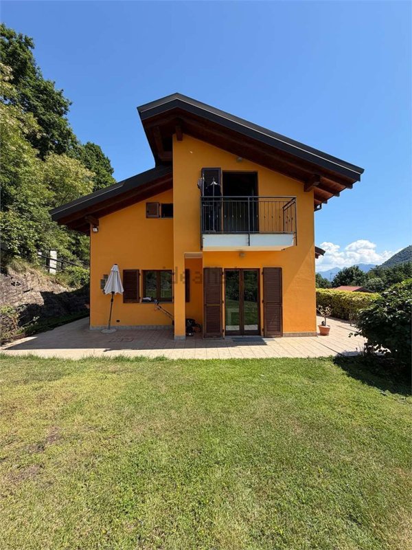 casa indipendente in vendita a San Bernardino Verbano