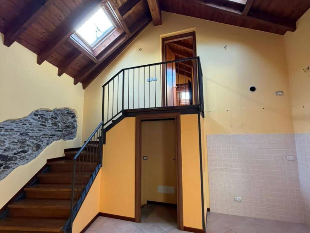 appartamento in vendita a San Bernardino Verbano in zona Bieno