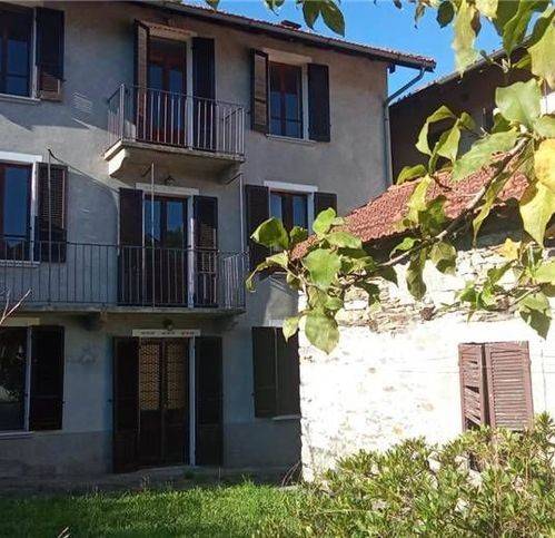 casa indipendente in vendita a San Bernardino Verbano in zona Bieno