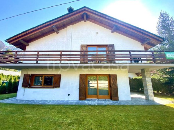 casa indipendente in vendita a Santa Maria Maggiore