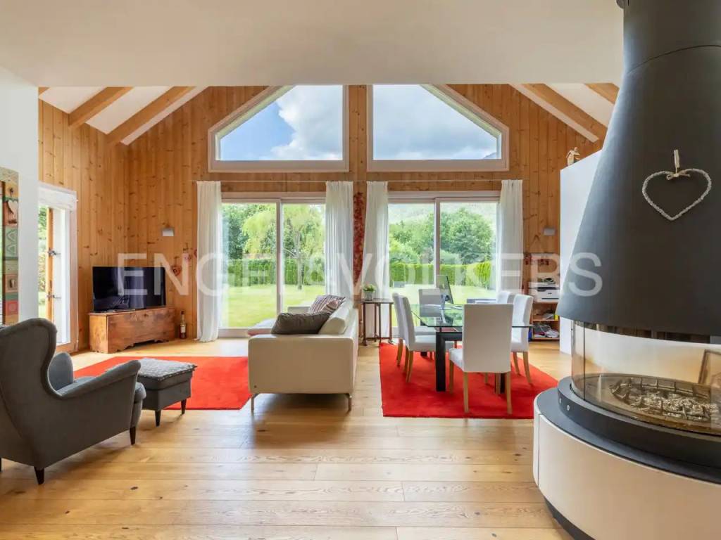 casa indipendente in vendita a Santa Maria Maggiore