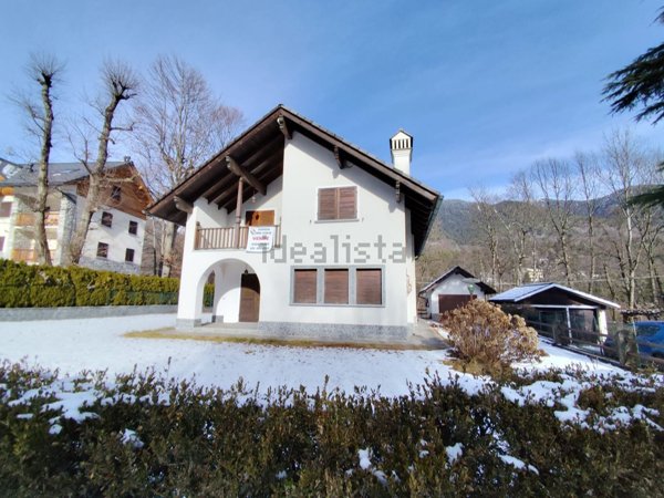 casa indipendente in vendita a Santa Maria Maggiore