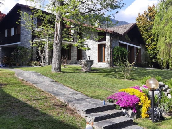 casa indipendente in vendita a Santa Maria Maggiore