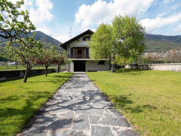 casa indipendente in vendita a Santa Maria Maggiore