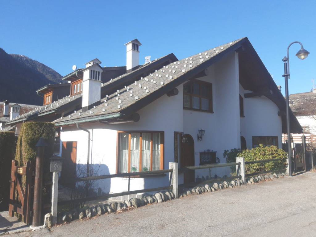 casa indipendente in vendita a Santa Maria Maggiore