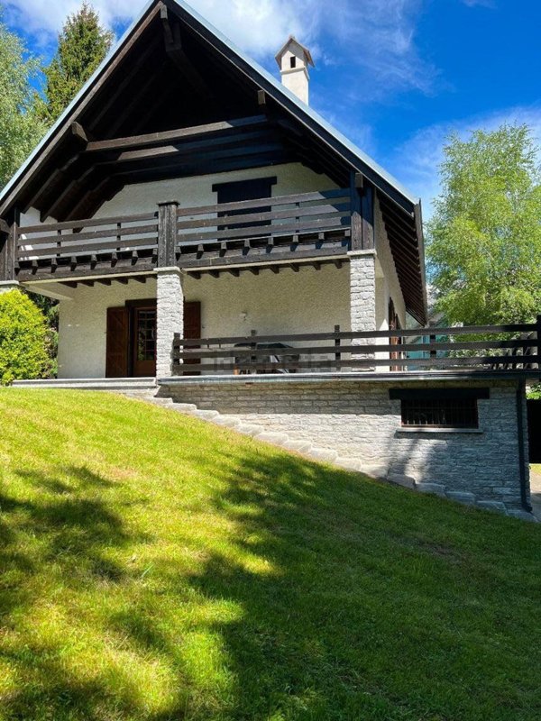 casa indipendente in vendita a Santa Maria Maggiore