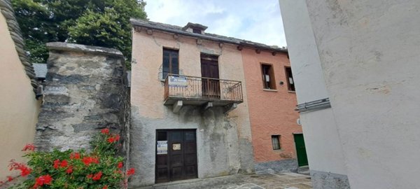 casa indipendente in vendita a Santa Maria Maggiore